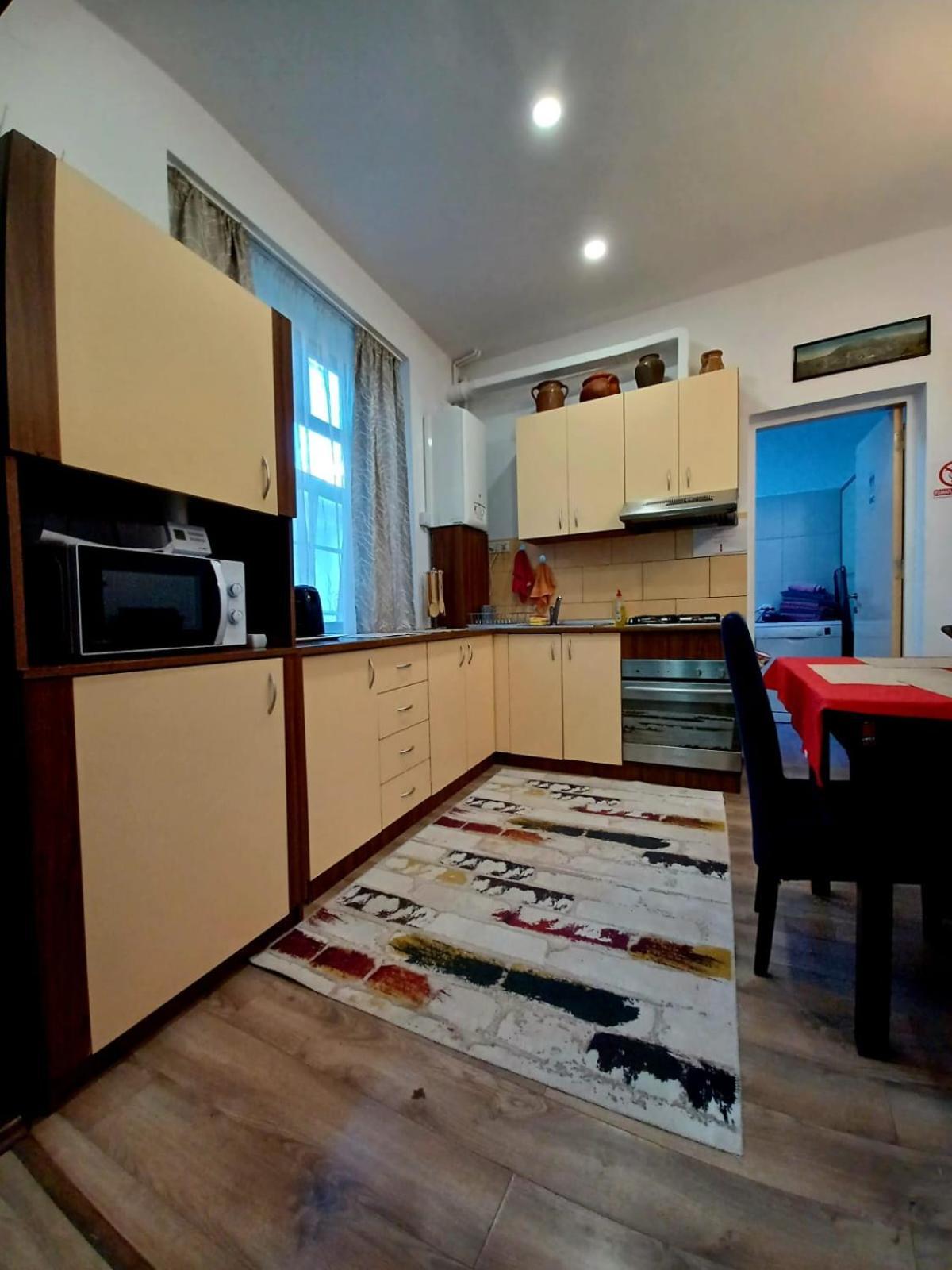 Lovely Central Apartment Braszów Zewnętrze zdjęcie